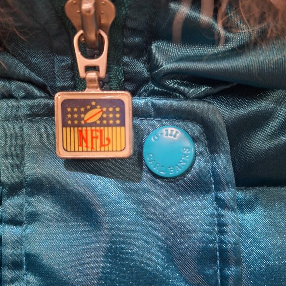 Green Bay Packer's 90s Vintage Fur Trim Hooded Jacket - Picture 12 of 16